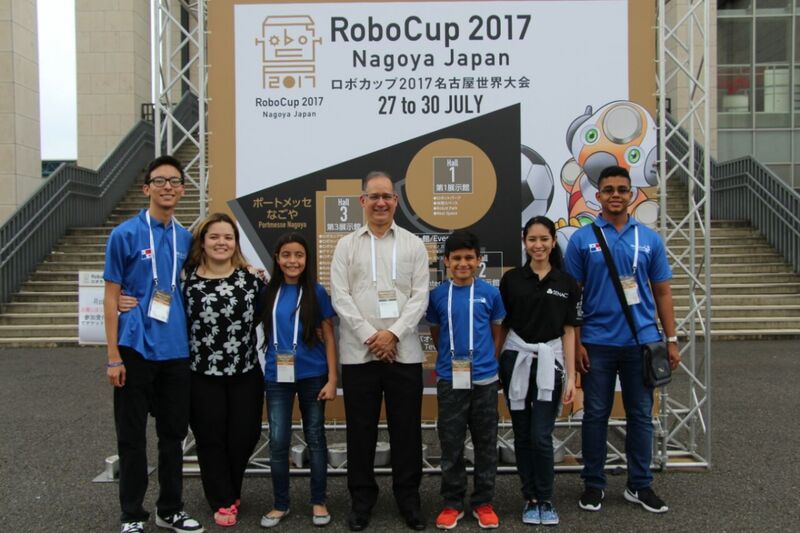 Educativa apoya a estudiantes panameños para RoboCup 2017 en Japón.